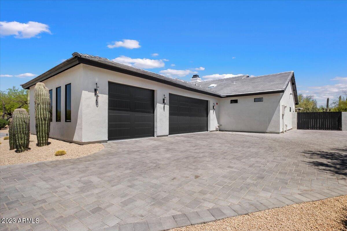 8433 E WHISPERING WIND Drive