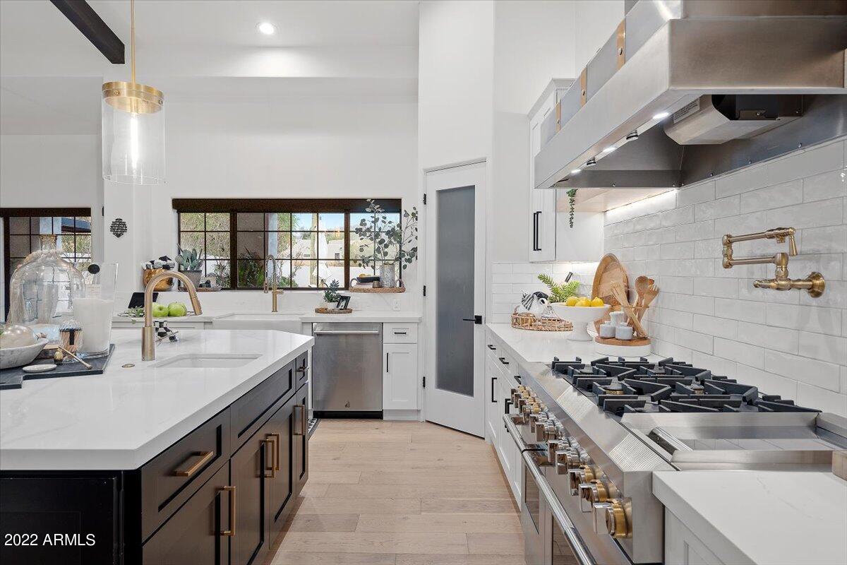 8433 E WHISPERING WIND Drive