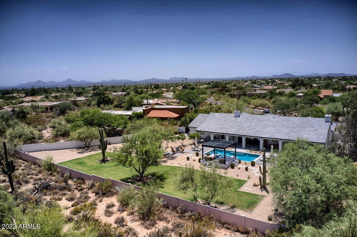 8433 E WHISPERING WIND Drive