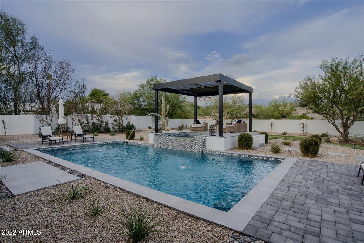 8433 E WHISPERING WIND Drive