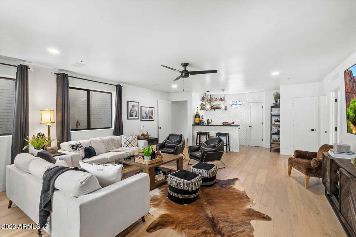 8433 E WHISPERING WIND Drive