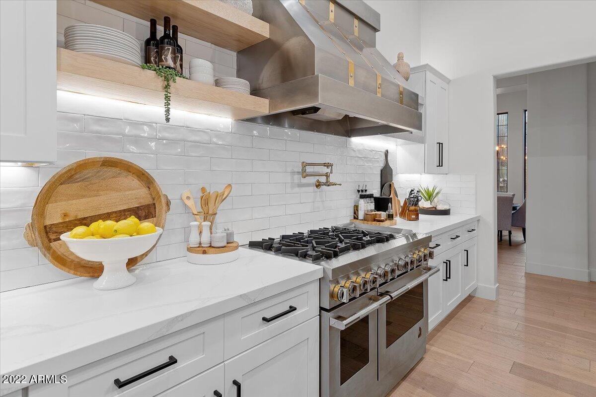 8433 E WHISPERING WIND Drive