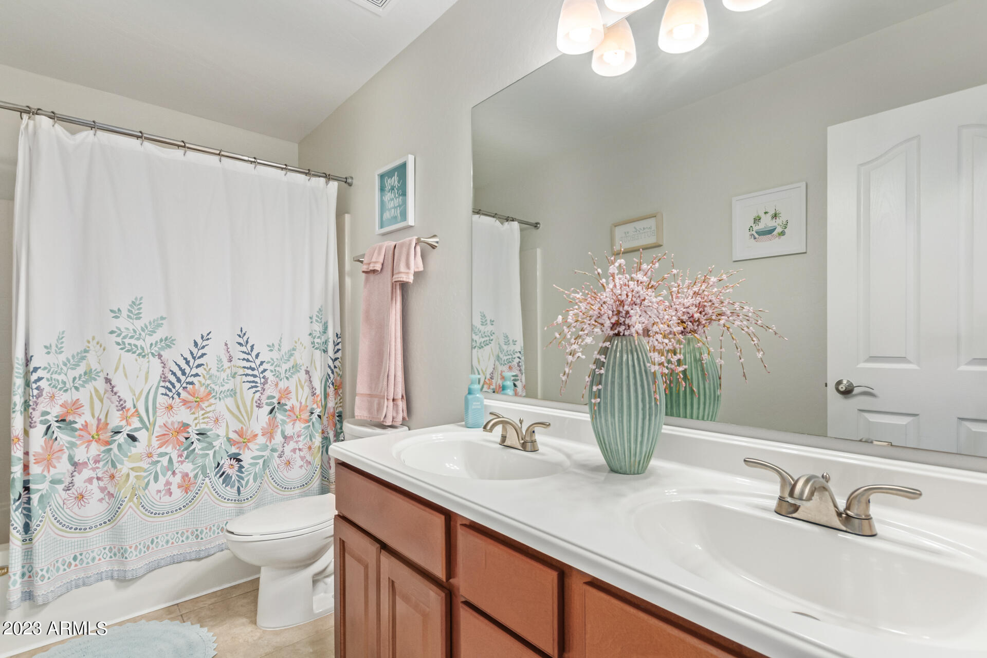 7474 E DESERT VISTA Road