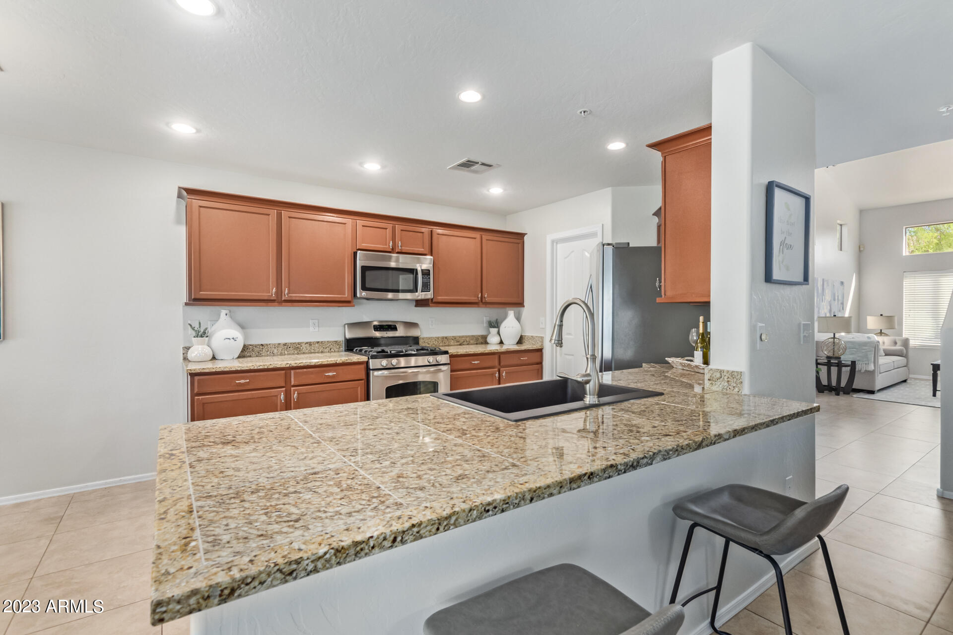 7474 E DESERT VISTA Road