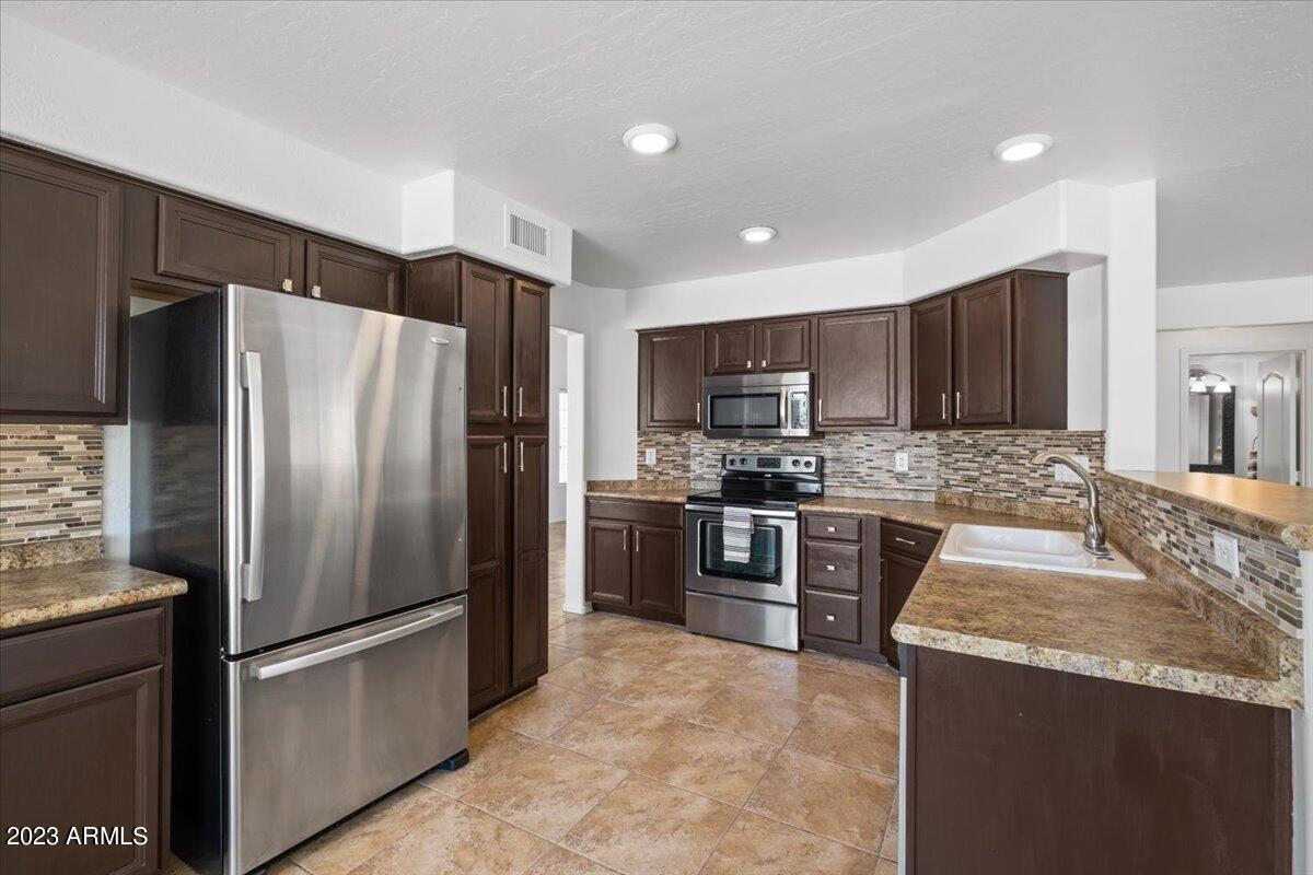 4282 E CREOSOTE Drive