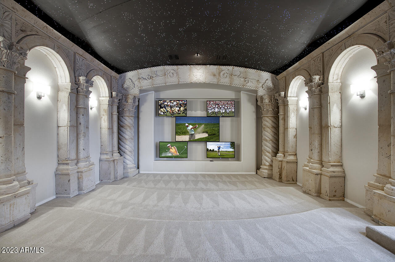 4456 E Valley Vista Lane