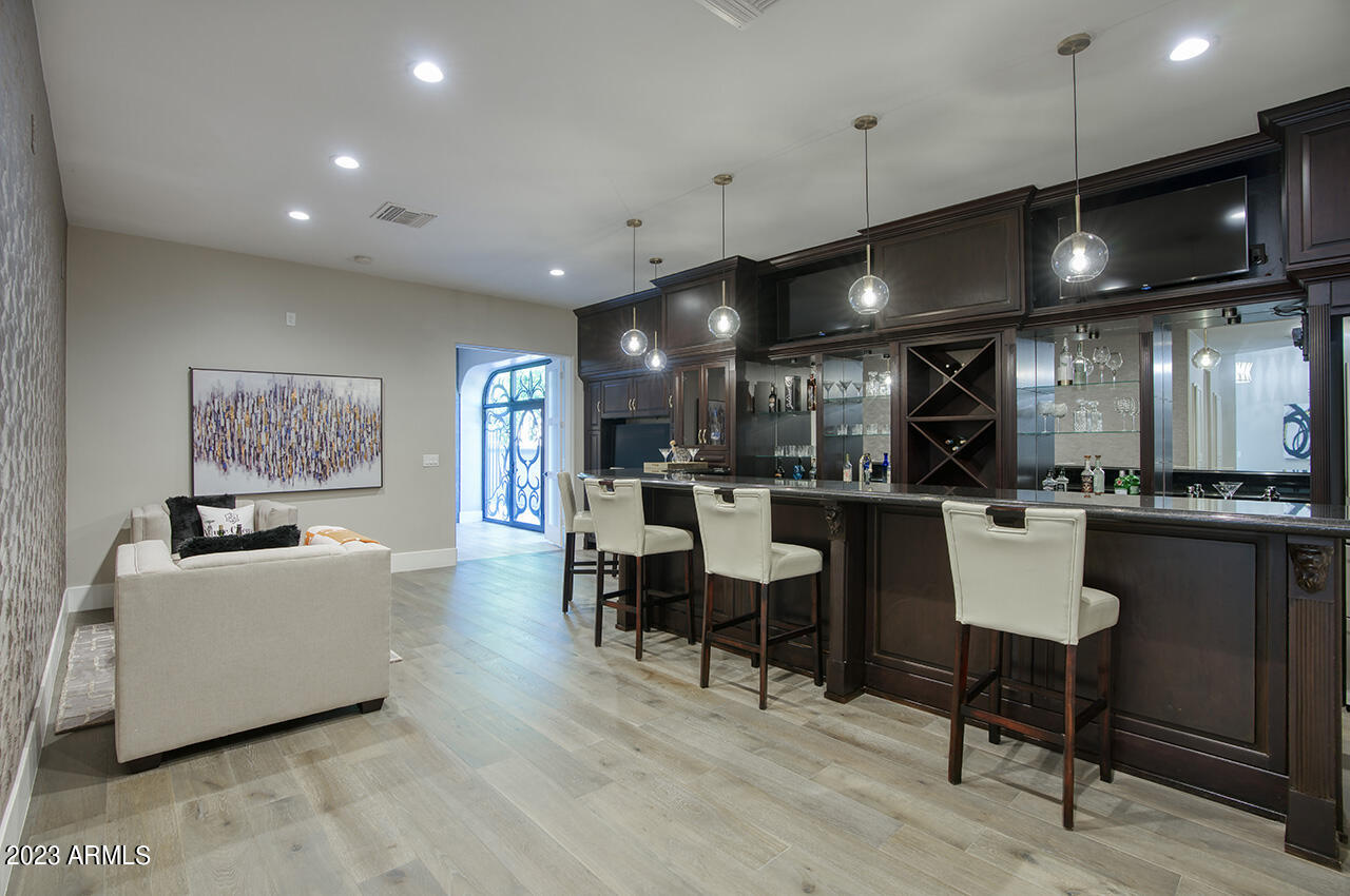 4456 E Valley Vista Lane