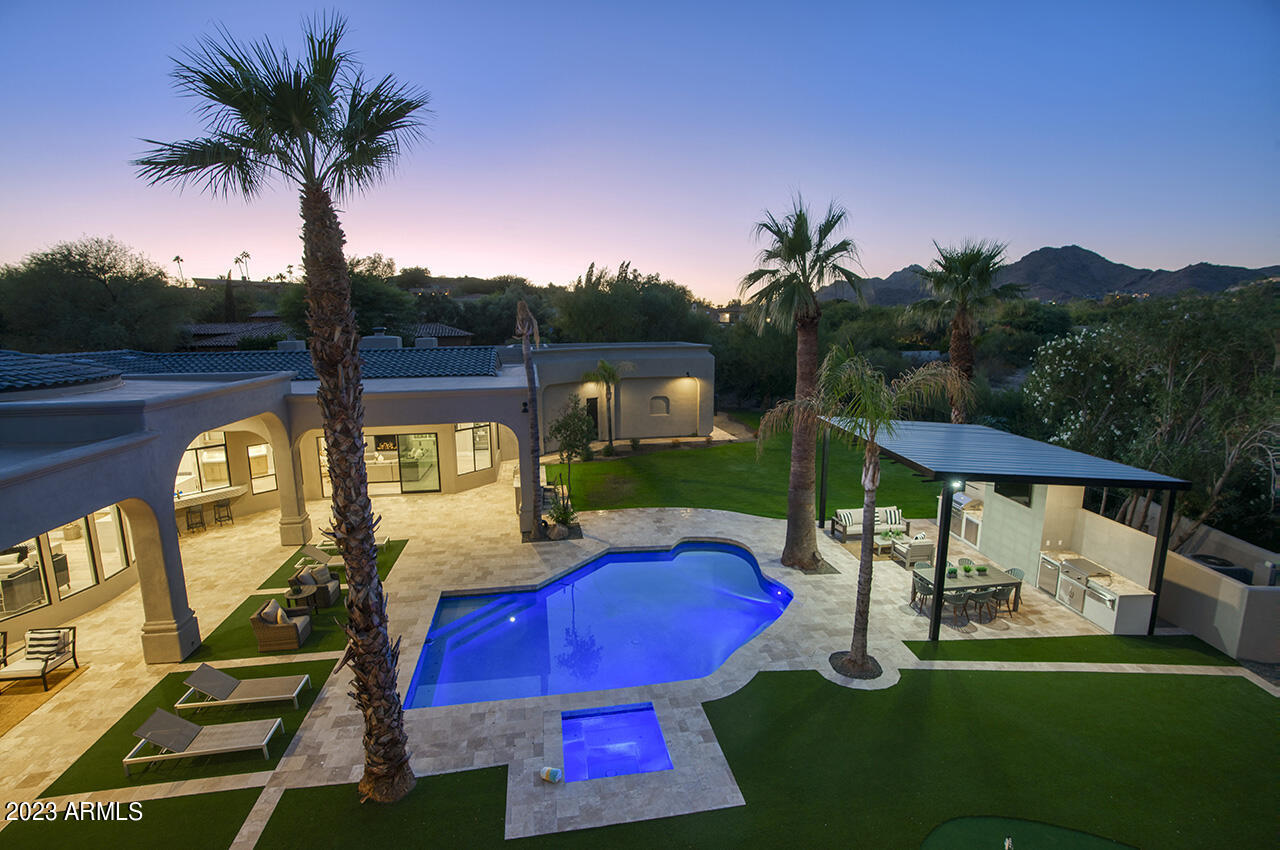 4456 E Valley Vista Lane