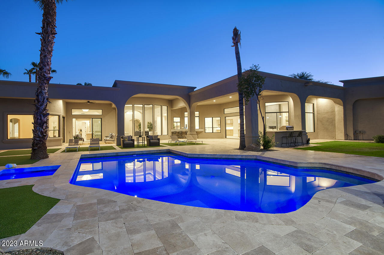 4456 E Valley Vista Lane