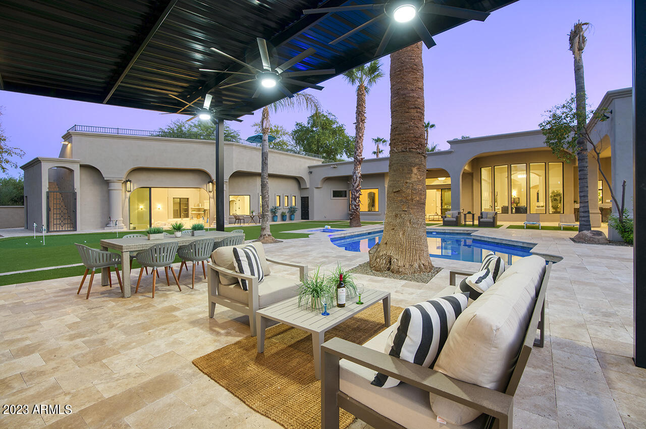 4456 E Valley Vista Lane