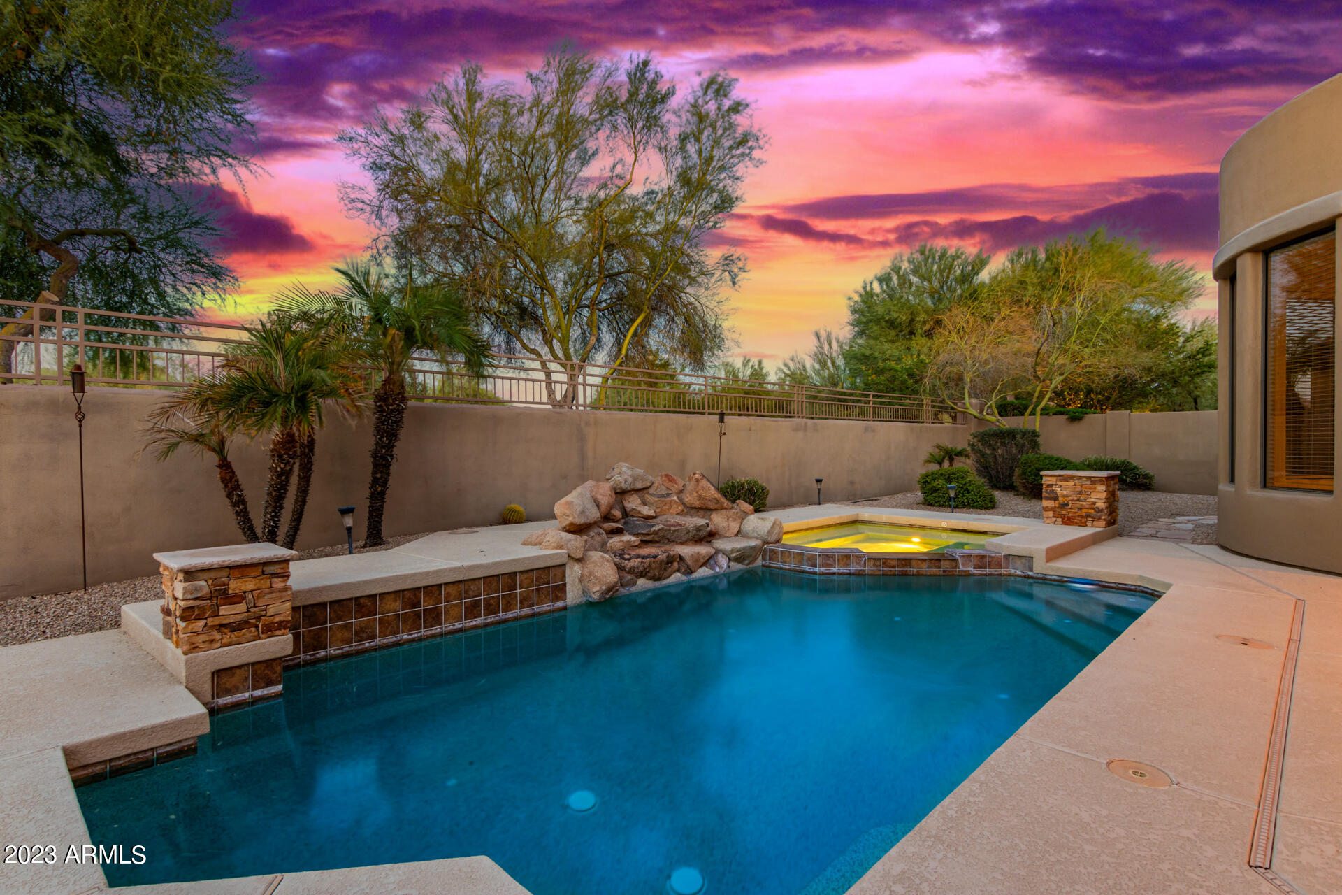 8096 E Windwood Lane