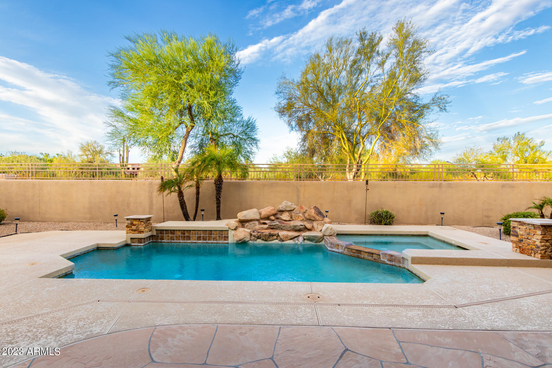 8096 E Windwood Lane