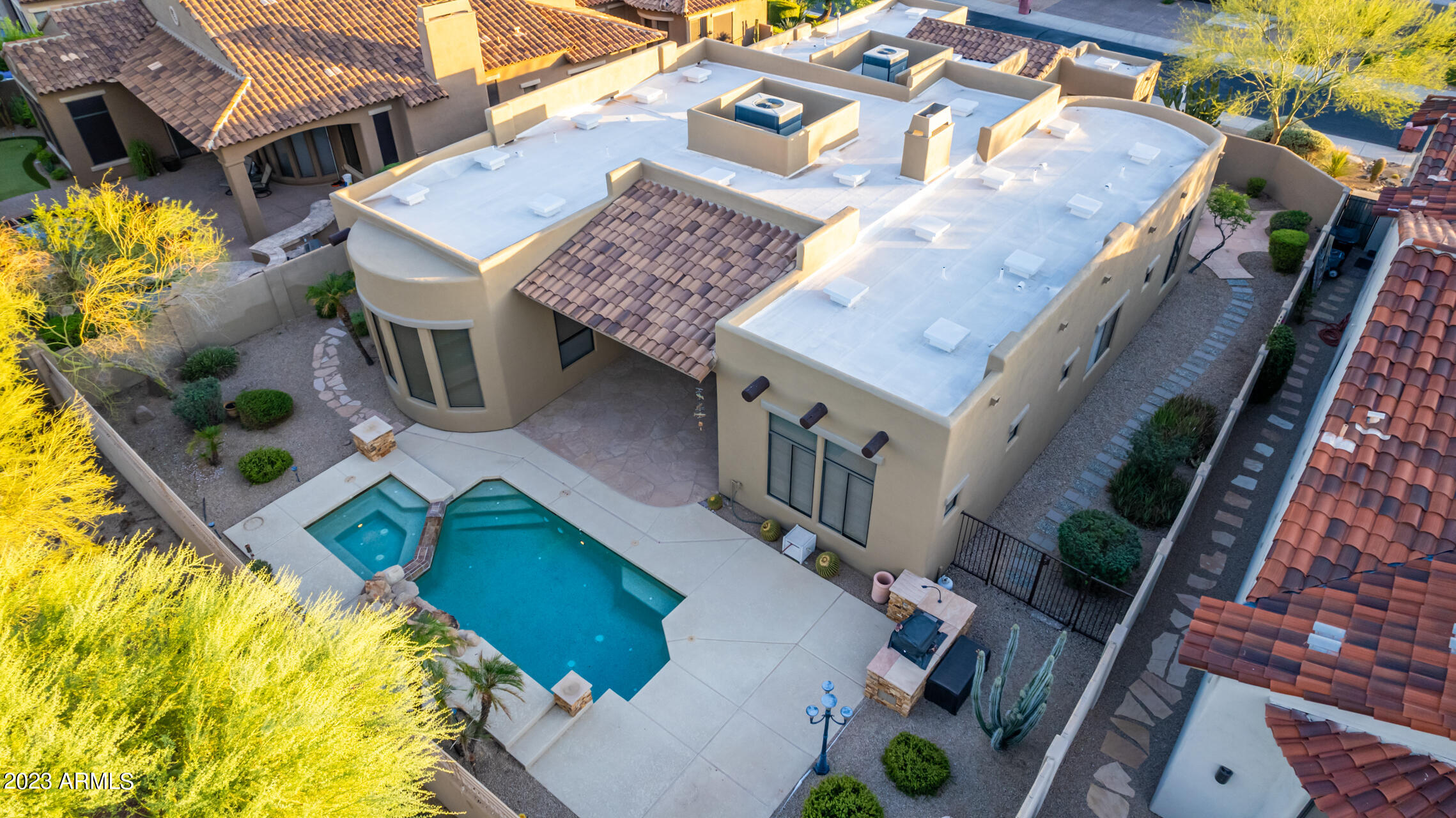 8096 E Windwood Lane