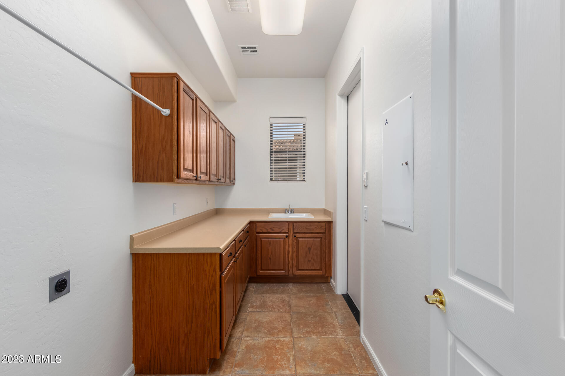 8096 E Windwood Lane