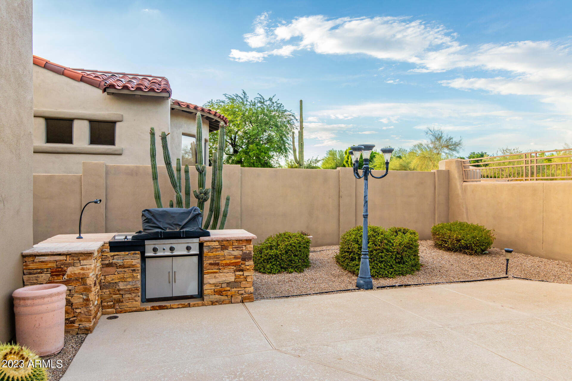 8096 E Windwood Lane