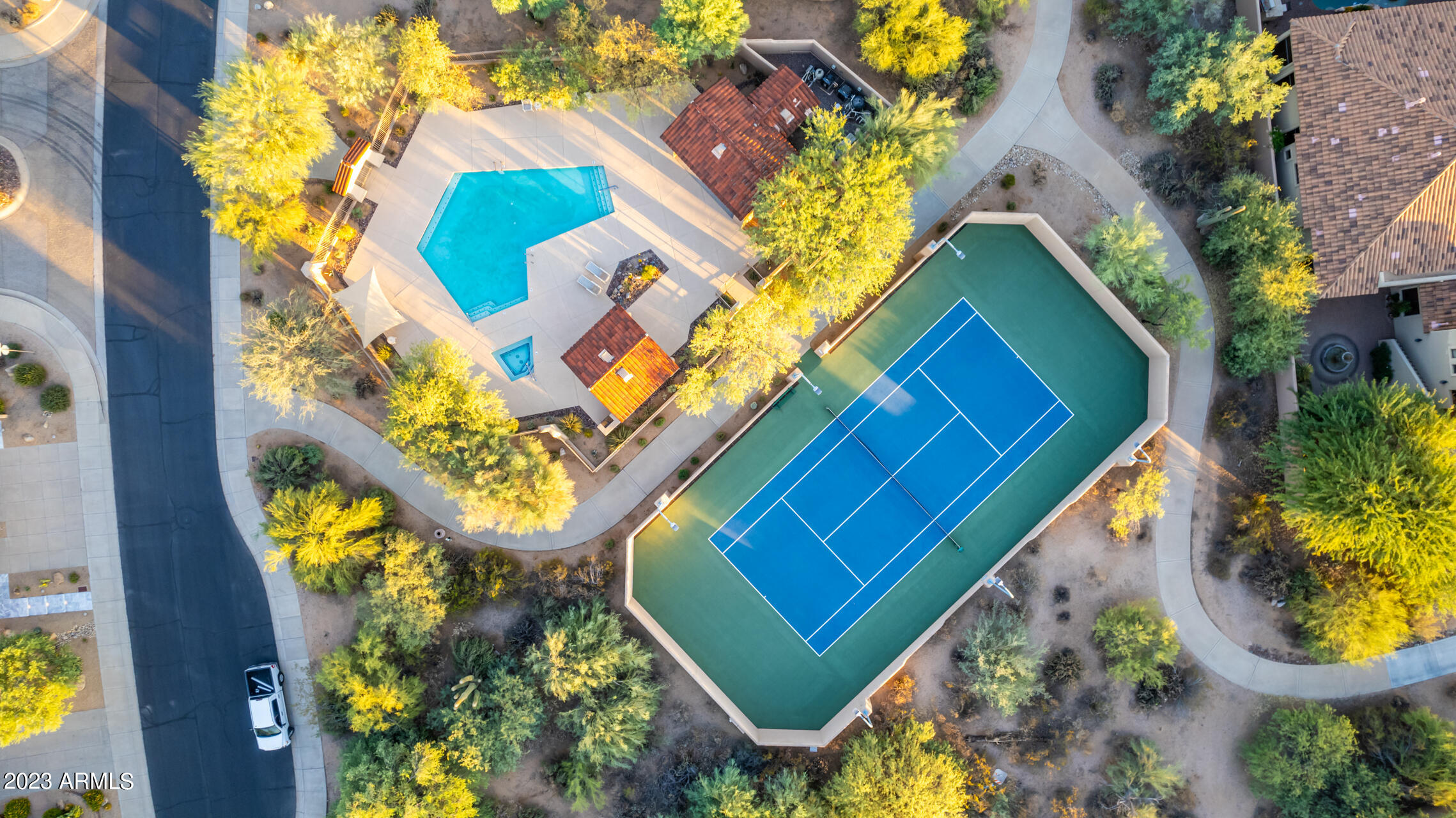 8096 E Windwood Lane