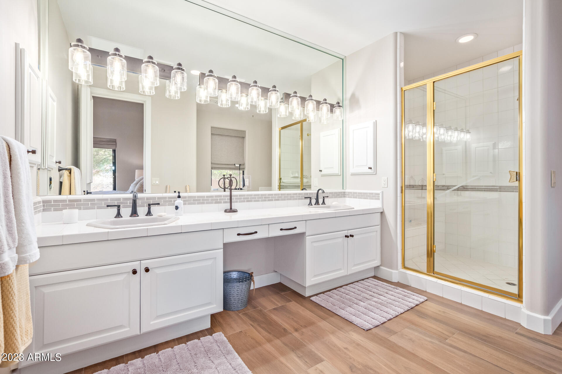 24200 N ALMA SCHOOL Road, 41