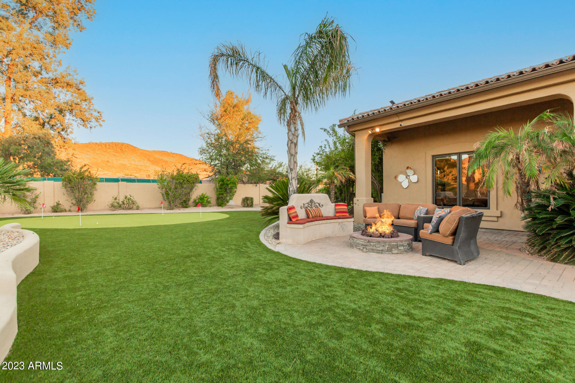 6308 W PARKSIDE Lane