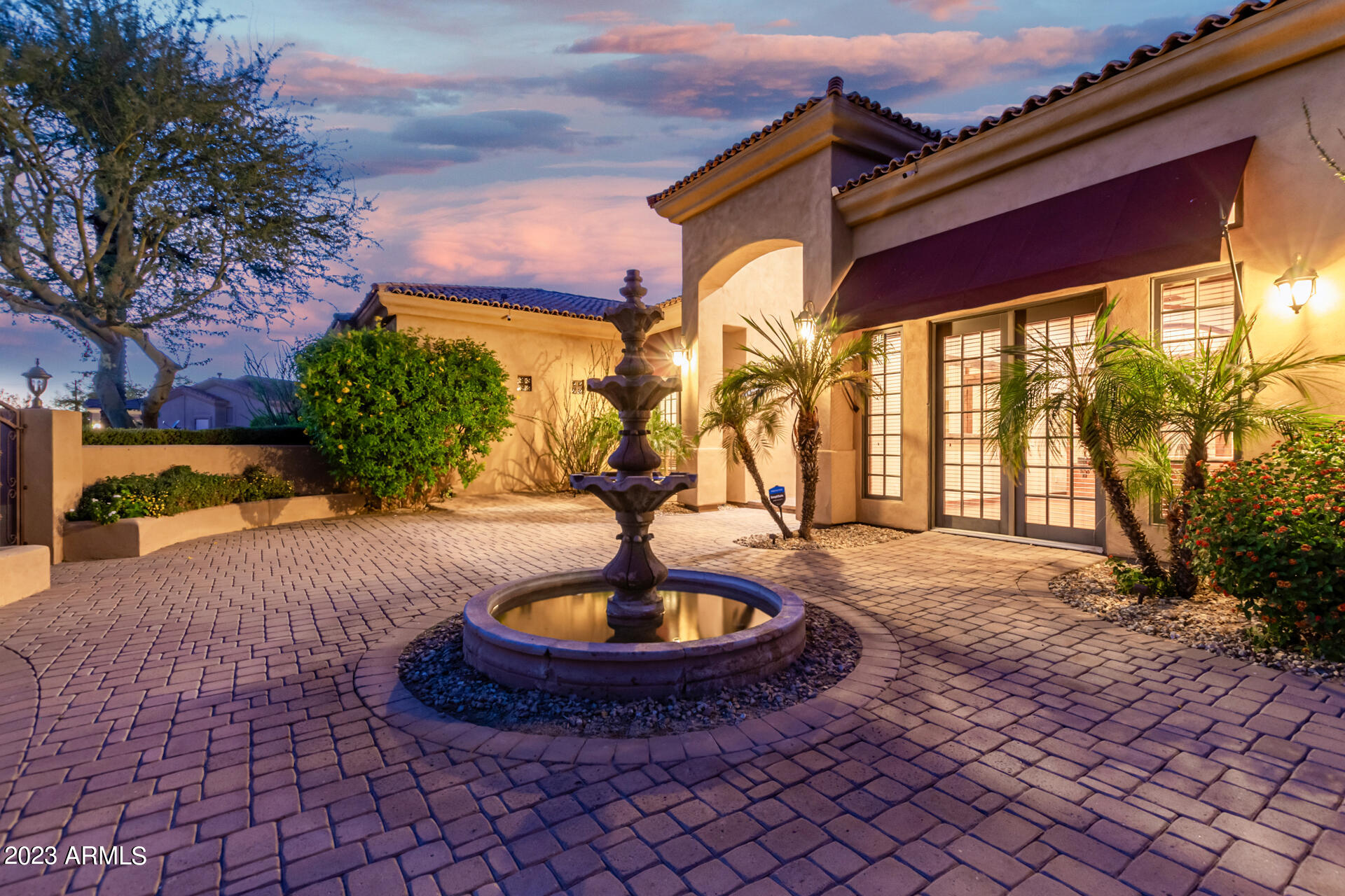 6308 W PARKSIDE Lane