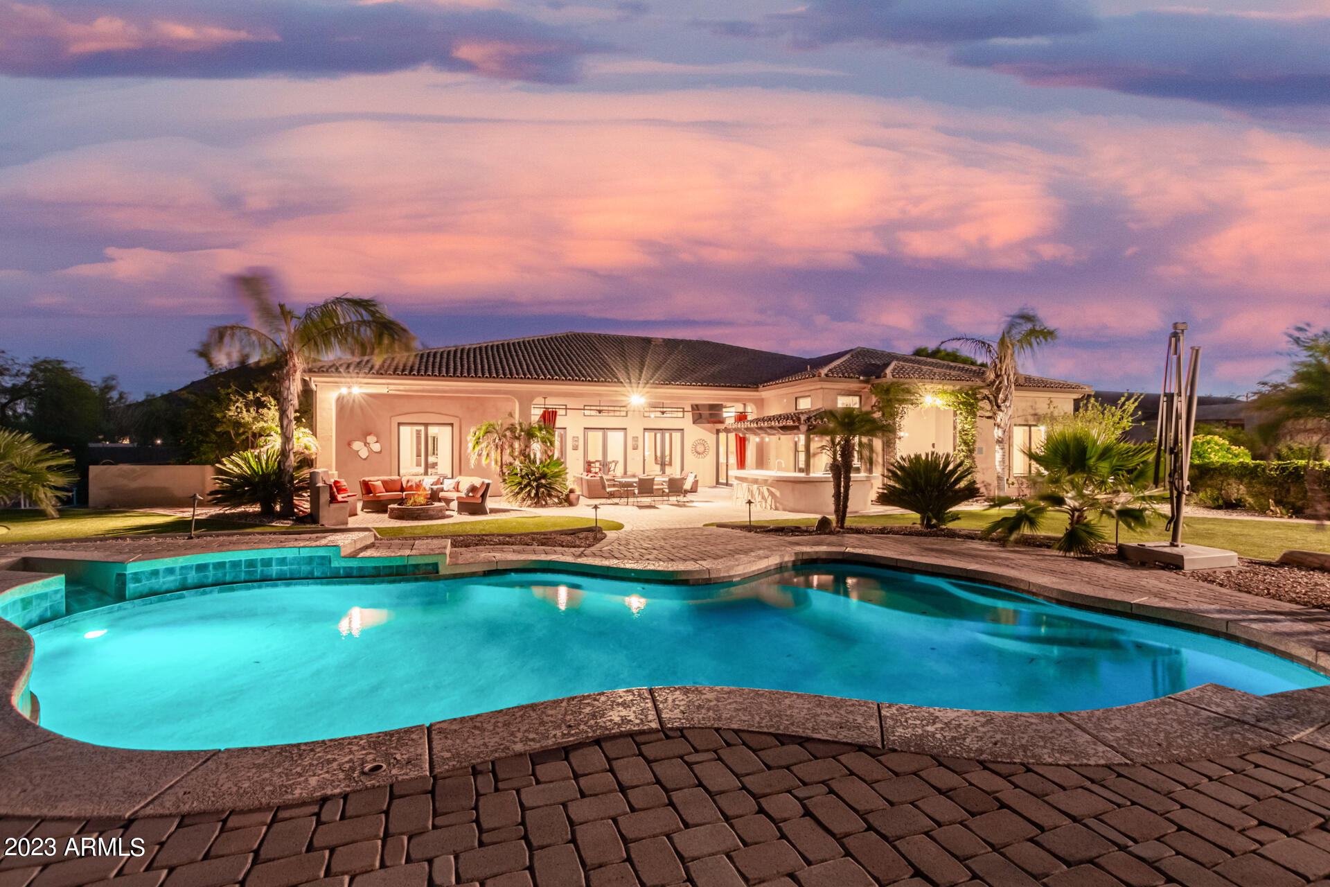 6308 W PARKSIDE Lane