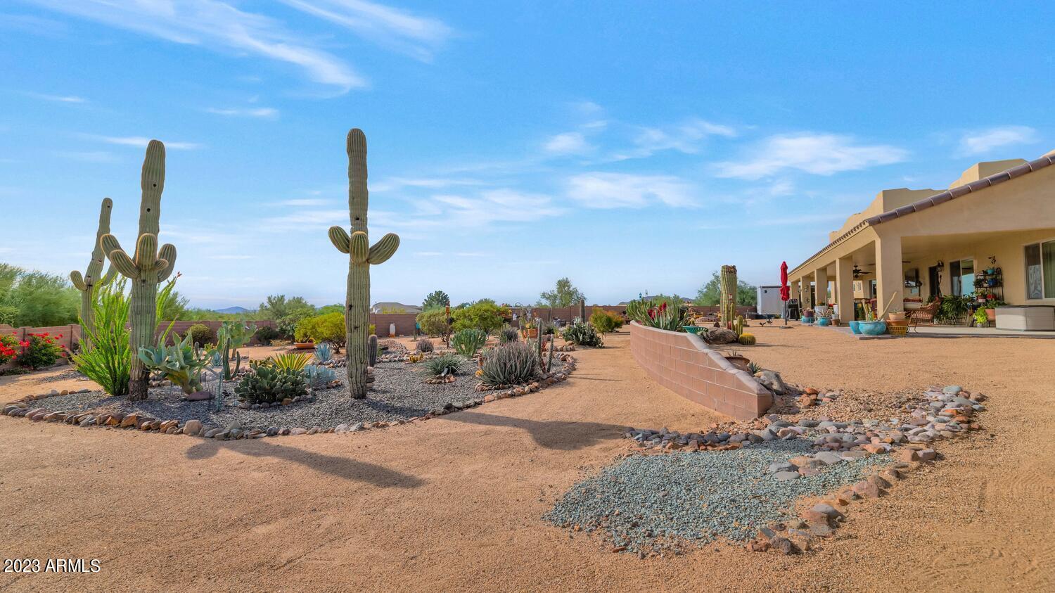 307 E DESERT HILLS Drive