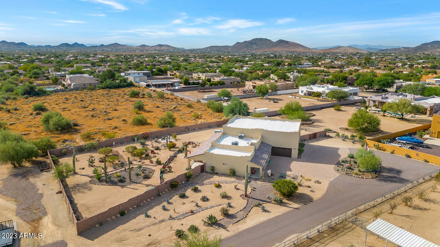 307 E DESERT HILLS Drive