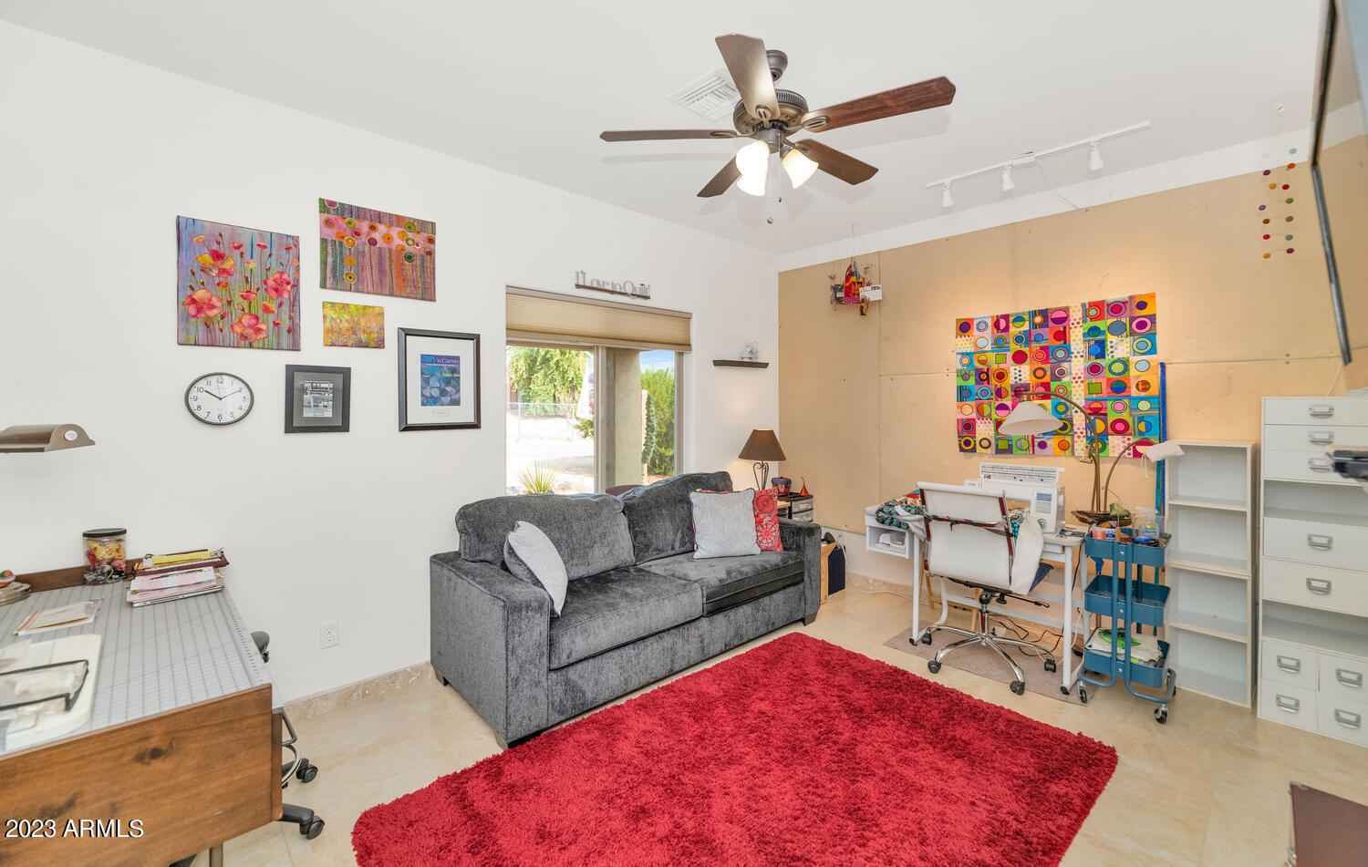 307 E DESERT HILLS Drive