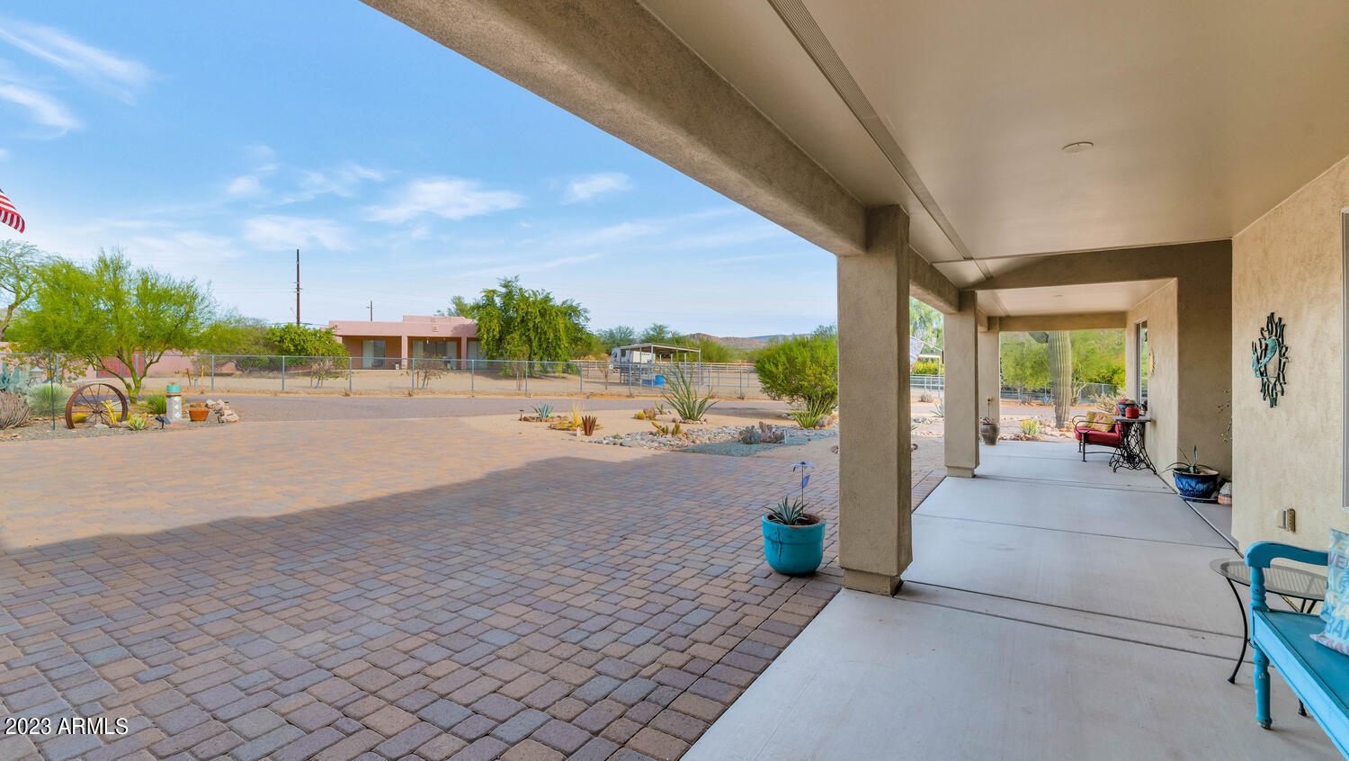 307 E DESERT HILLS Drive