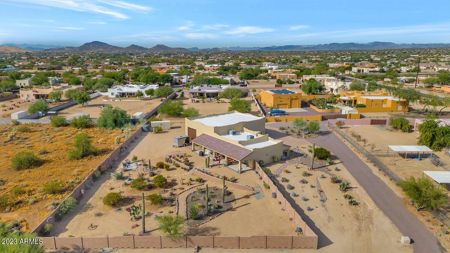 307 E DESERT HILLS Drive