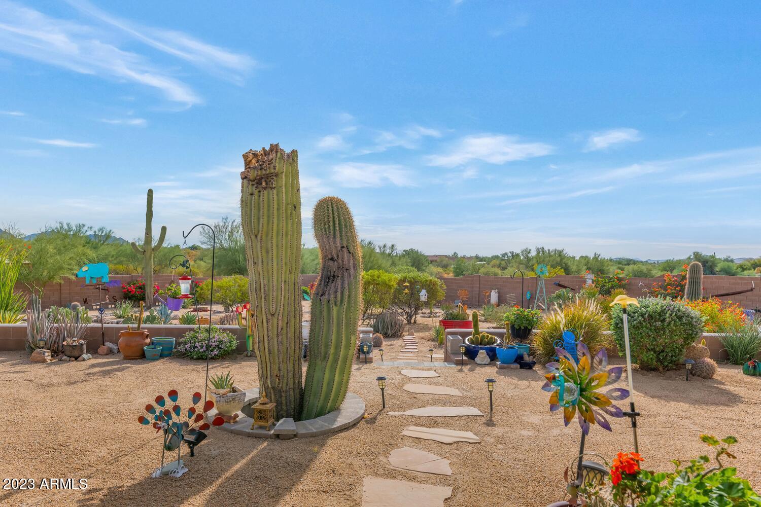 307 E DESERT HILLS Drive