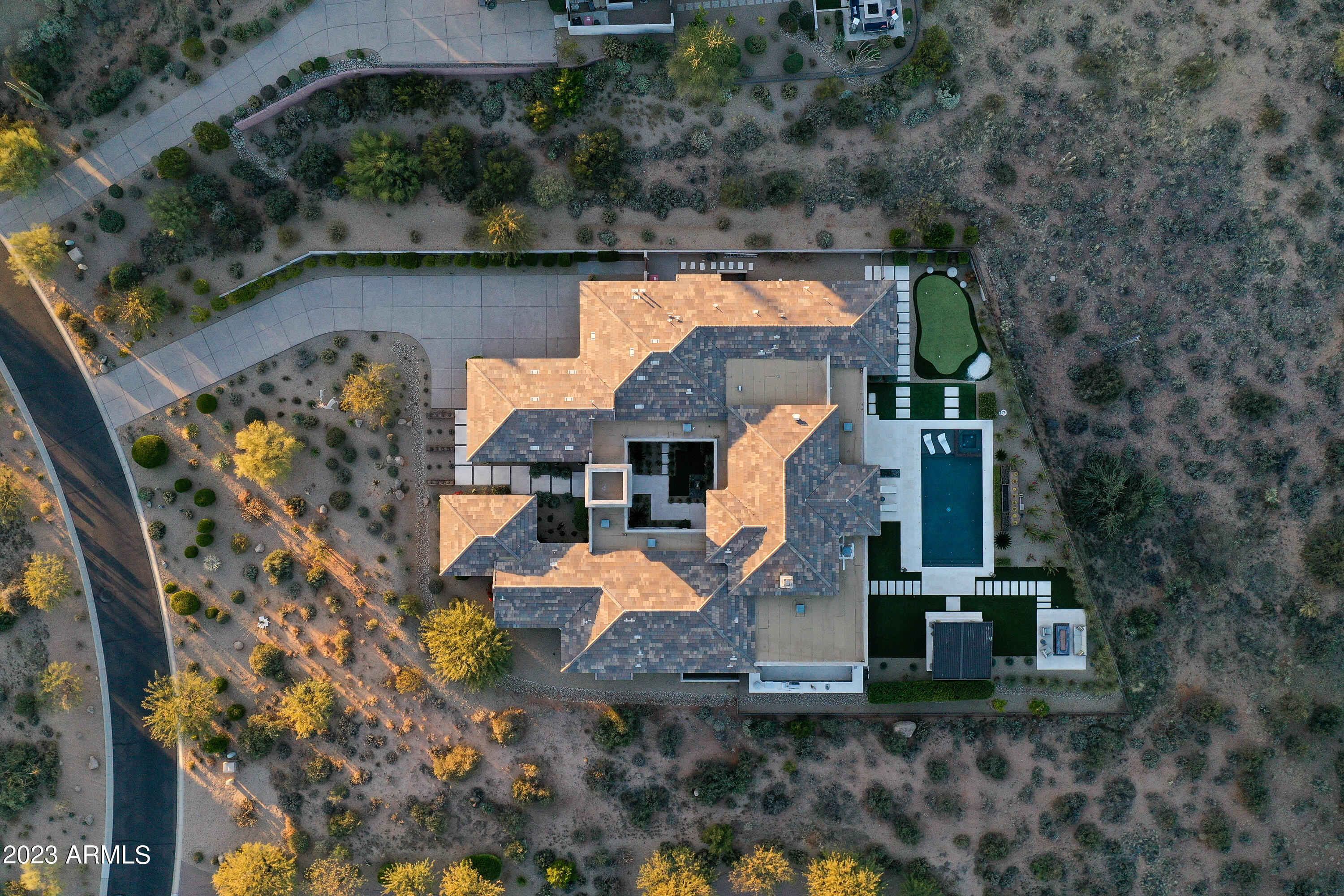 11748 E QUAIL TRACK Drive E