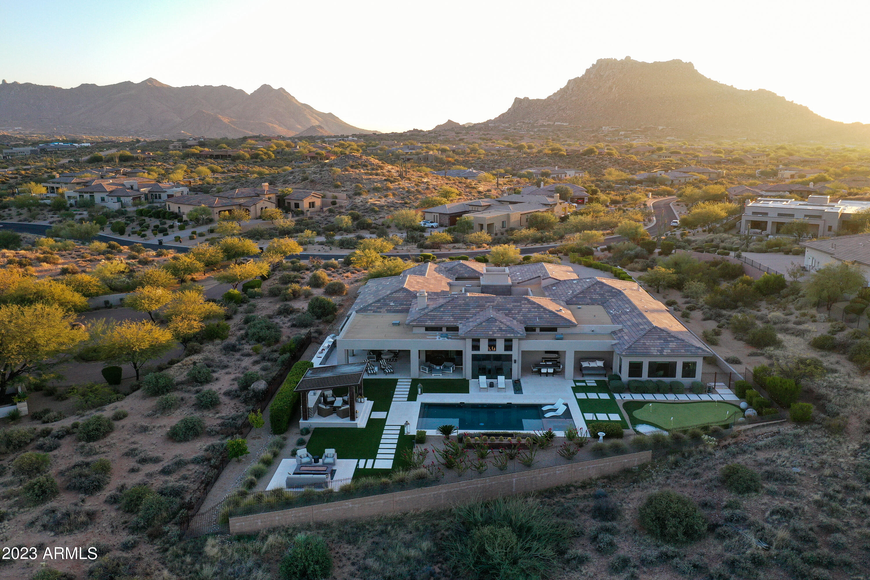 11748 E QUAIL TRACK Drive E