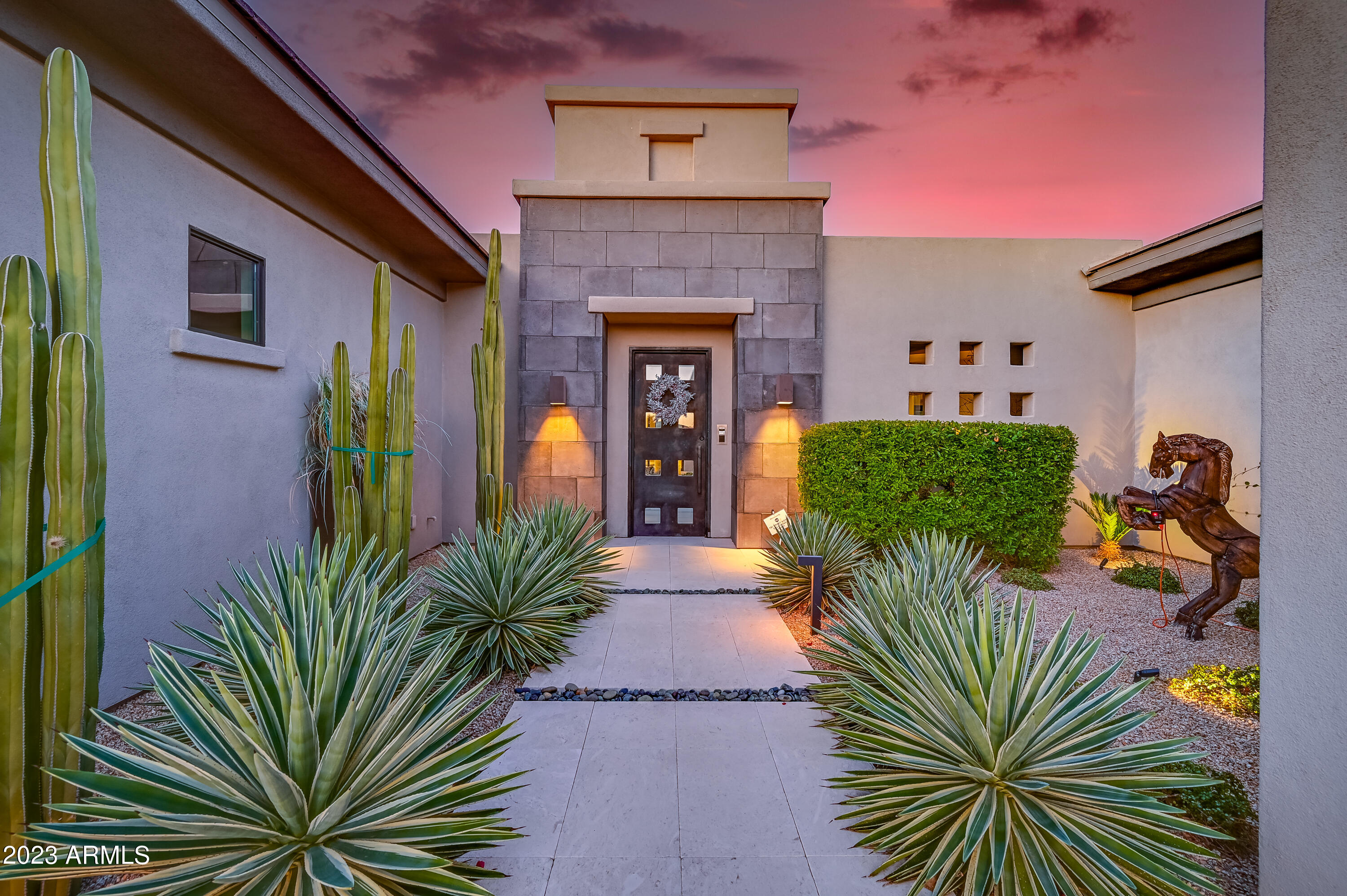 11748 E QUAIL TRACK Drive E