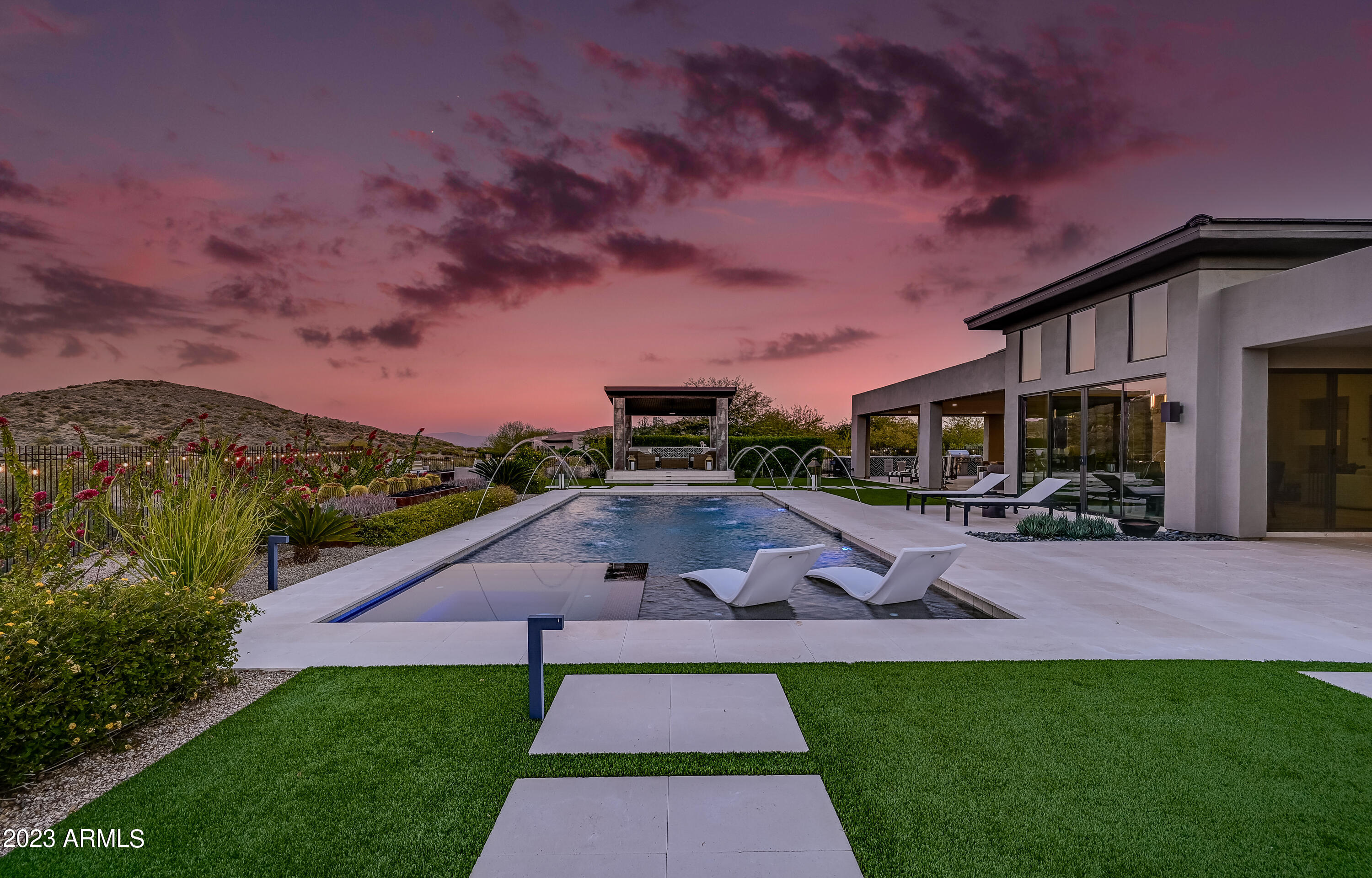 11748 E QUAIL TRACK Drive E