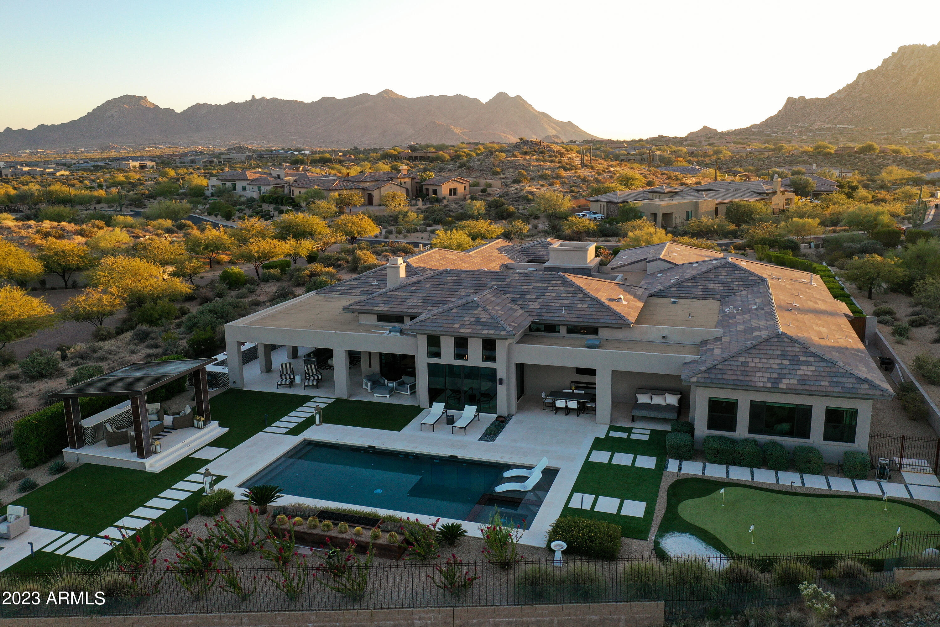 11748 E QUAIL TRACK Drive E