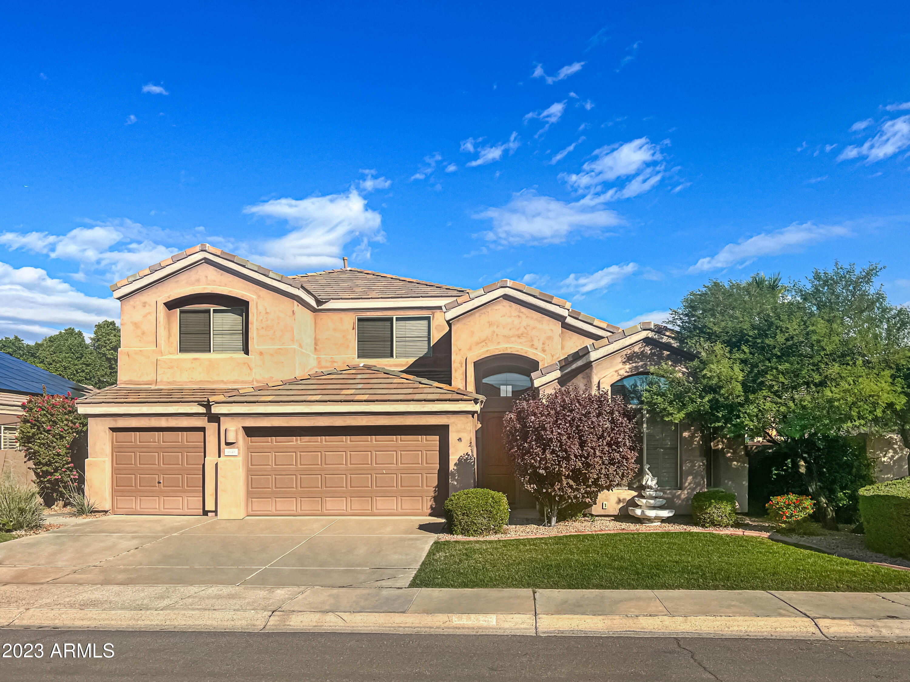 9648 E DAVENPORT Drive