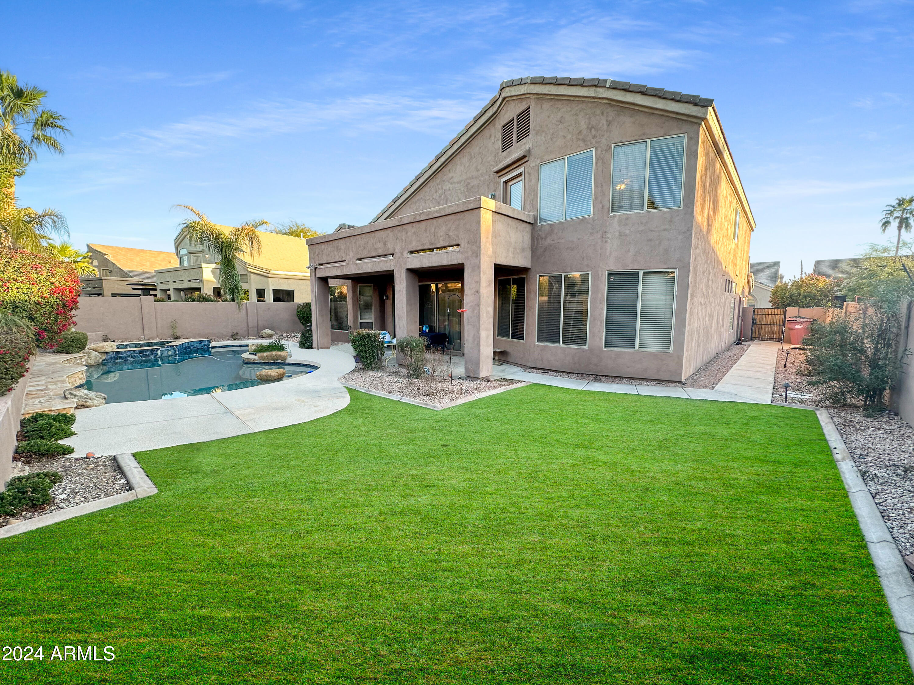 9648 E DAVENPORT Drive