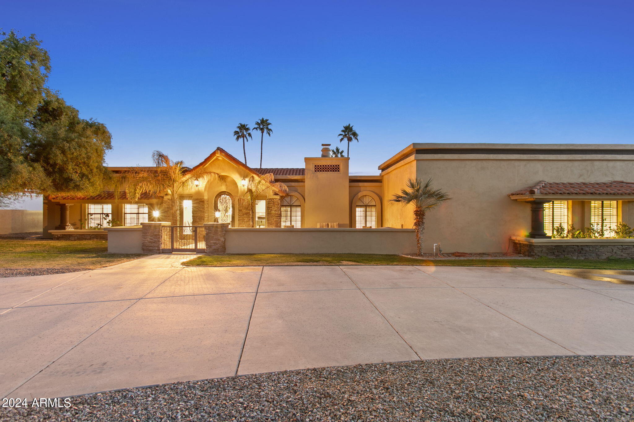 10111 E Cholla Street