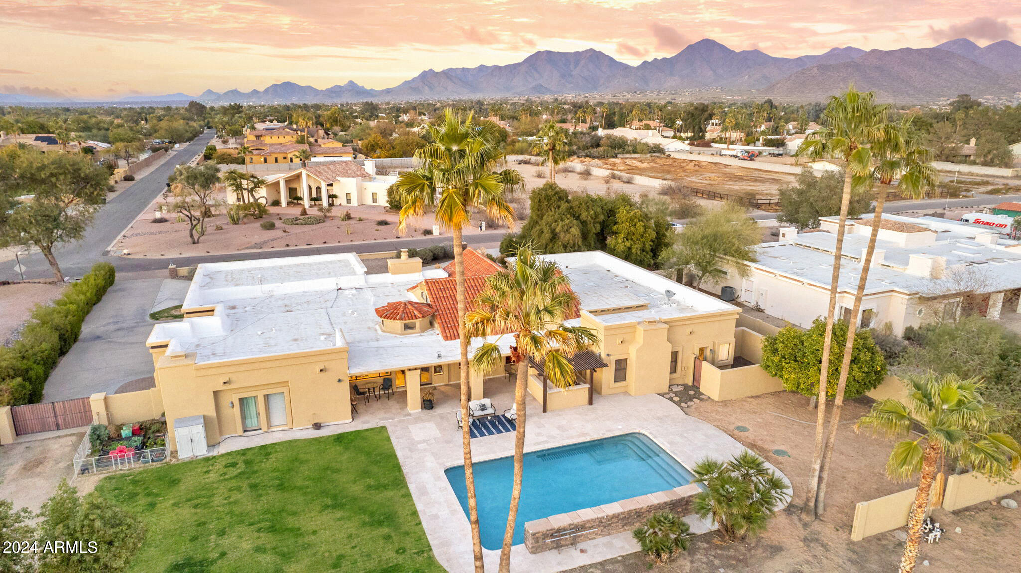 10111 E Cholla Street