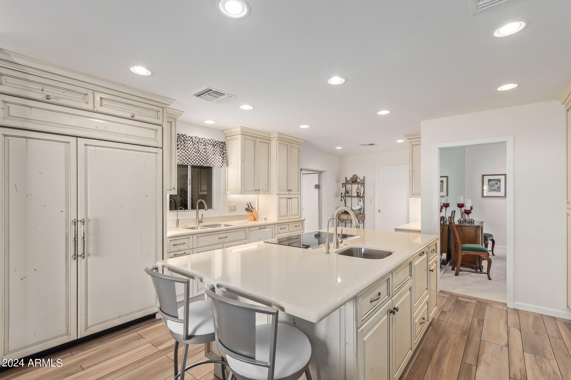 7322 E MCLELLAN Boulevard