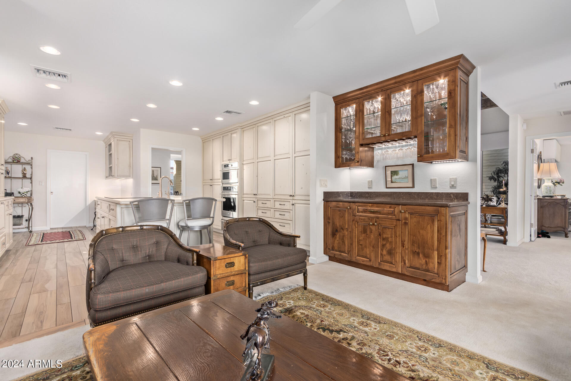 7322 E MCLELLAN Boulevard