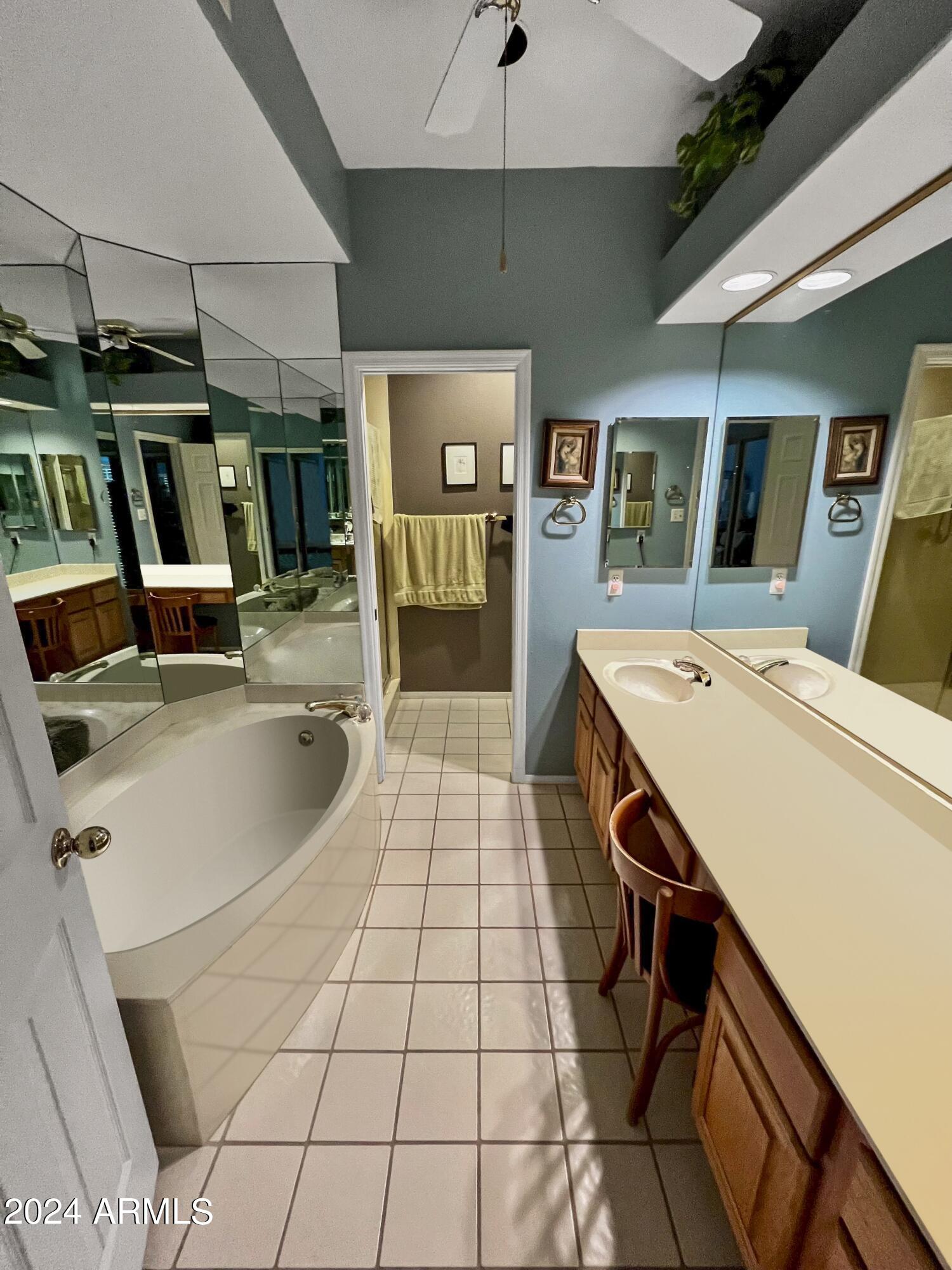 7556 N VIA DE LA SIESTA