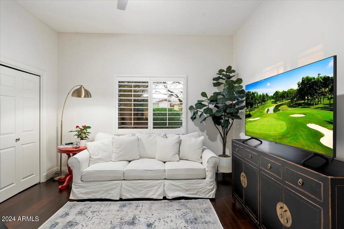 25267 N RANCH GATE Road