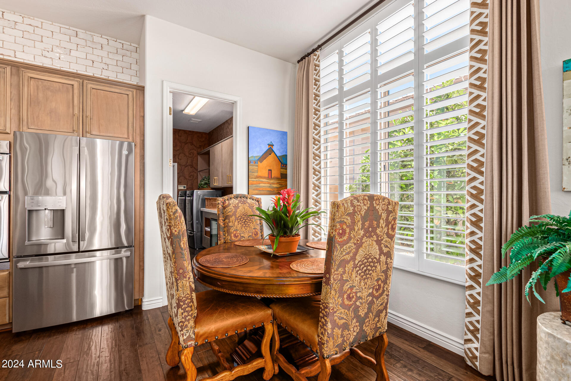 8233 E HOVERLAND Road