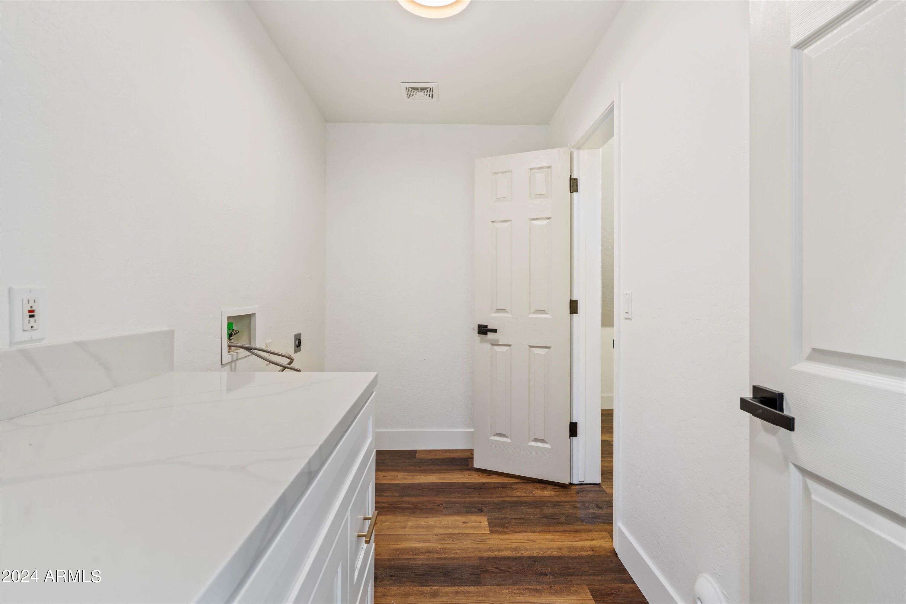 6874 W AVENIDA DEL REY Avenue