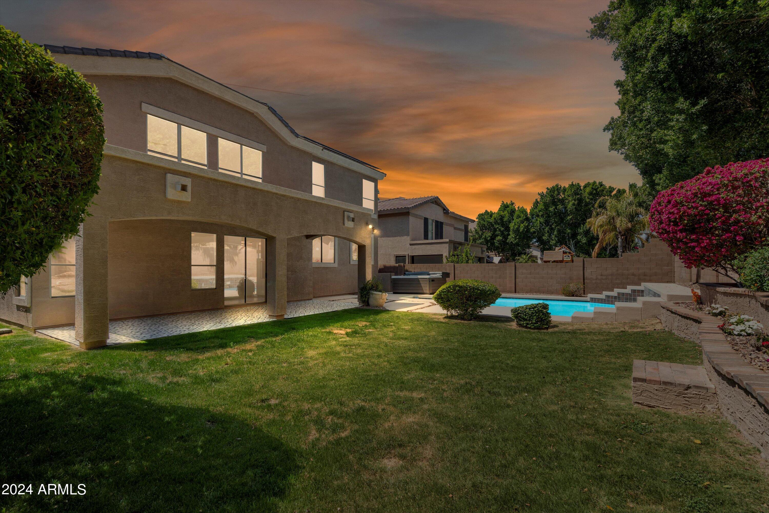 6874 W AVENIDA DEL REY Avenue