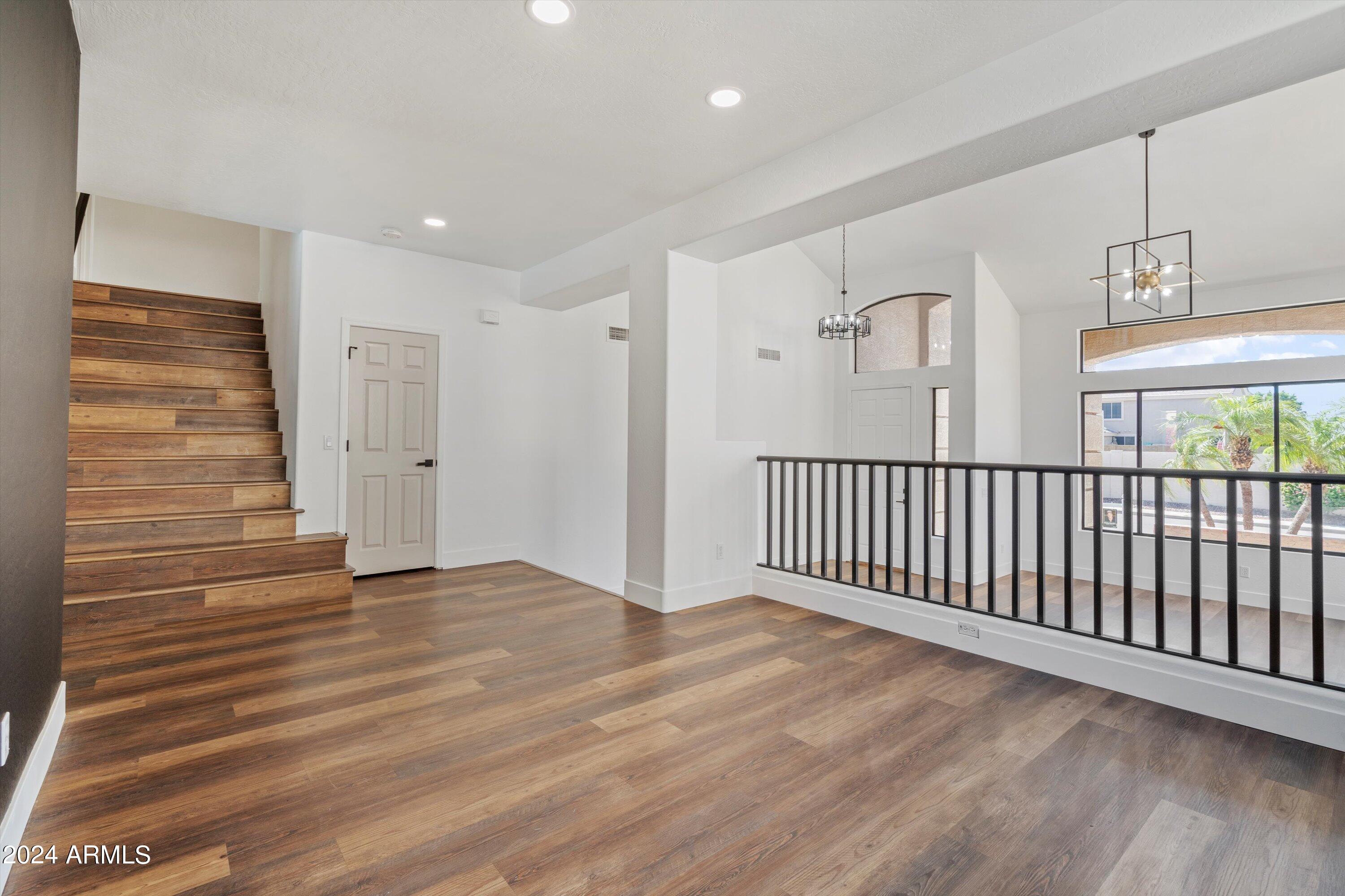 6874 W AVENIDA DEL REY Avenue