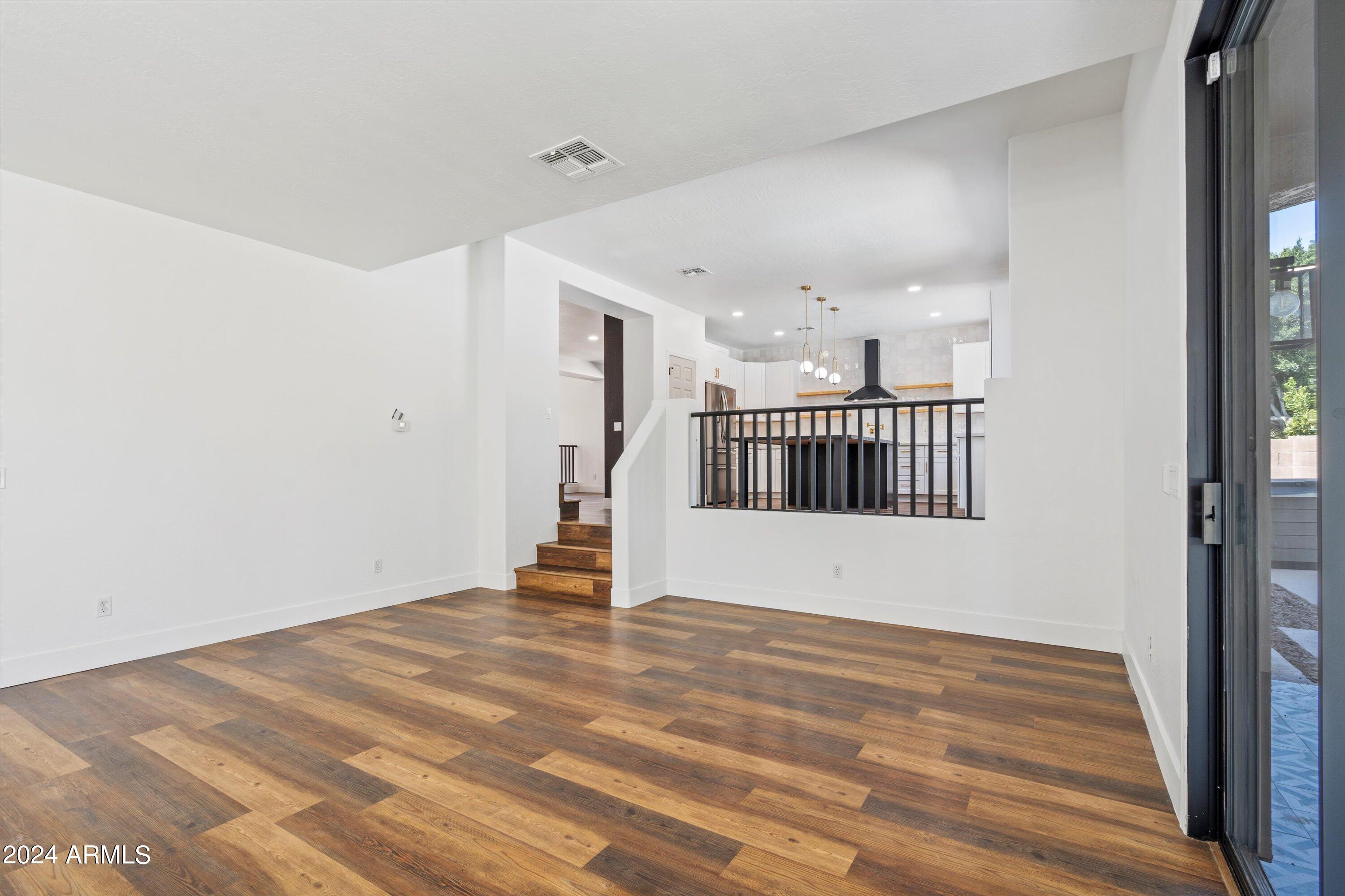 6874 W AVENIDA DEL REY Avenue