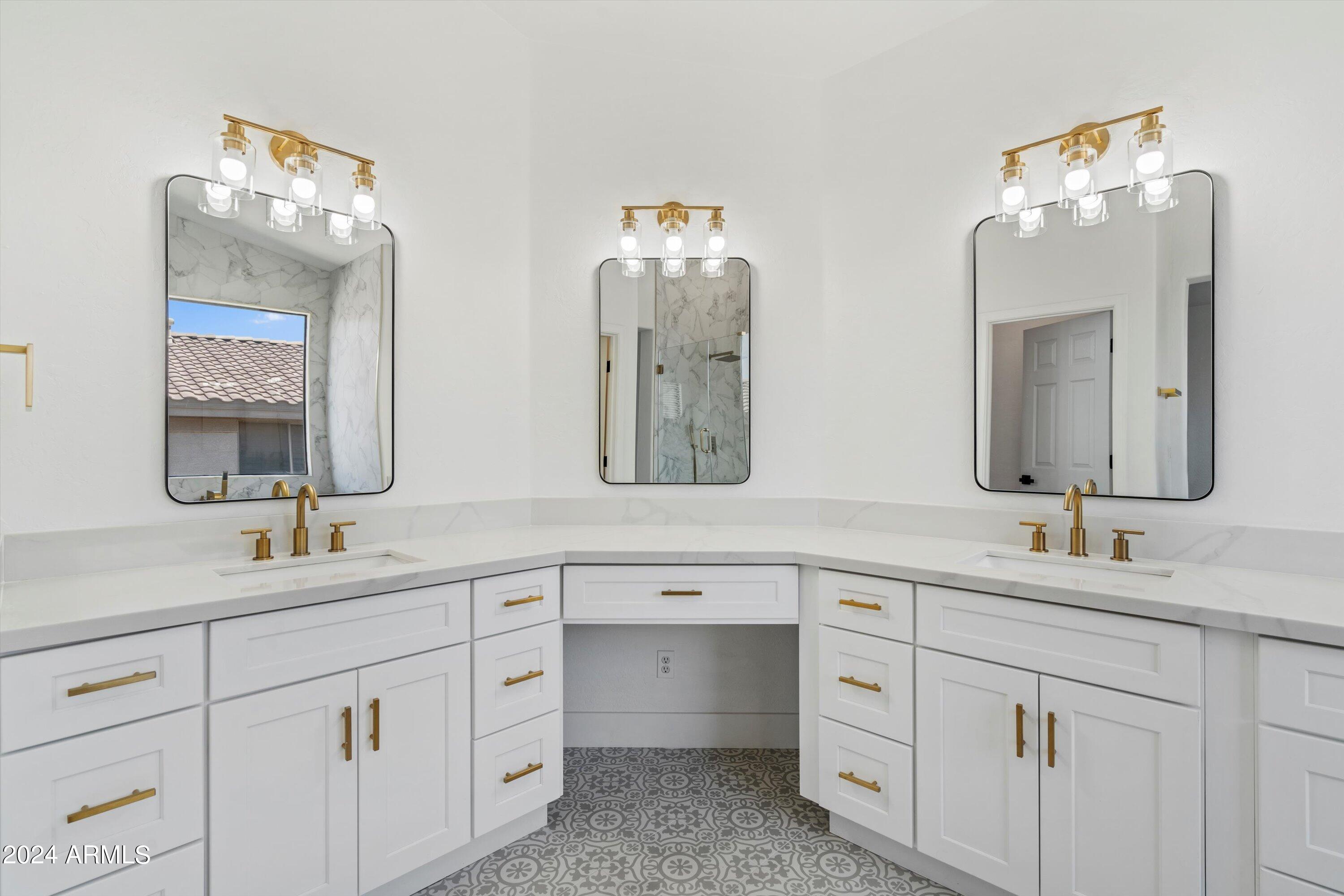 6874 W AVENIDA DEL REY Avenue