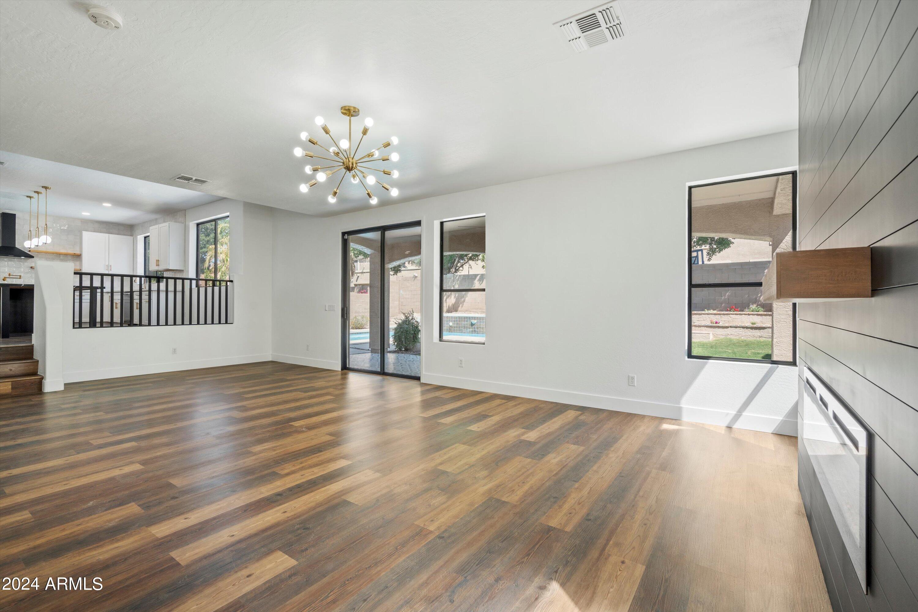 6874 W AVENIDA DEL REY Avenue